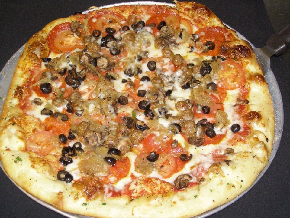 Order Combo Pizza food online from Central Kitchen store, Portland on bringmethat.com