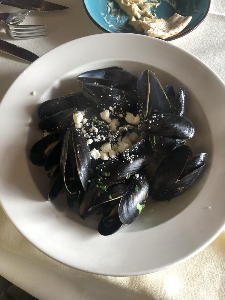 Order Ouzo Mussels food online from Lemon Mediterranean Restaurant store, Freehold Township on bringmethat.com