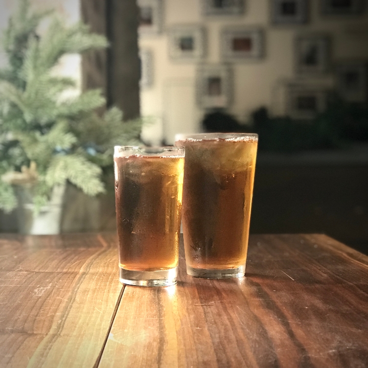 Order Iced Tea (Unsweetened) food online from Dooby's store, Baltimore on bringmethat.com