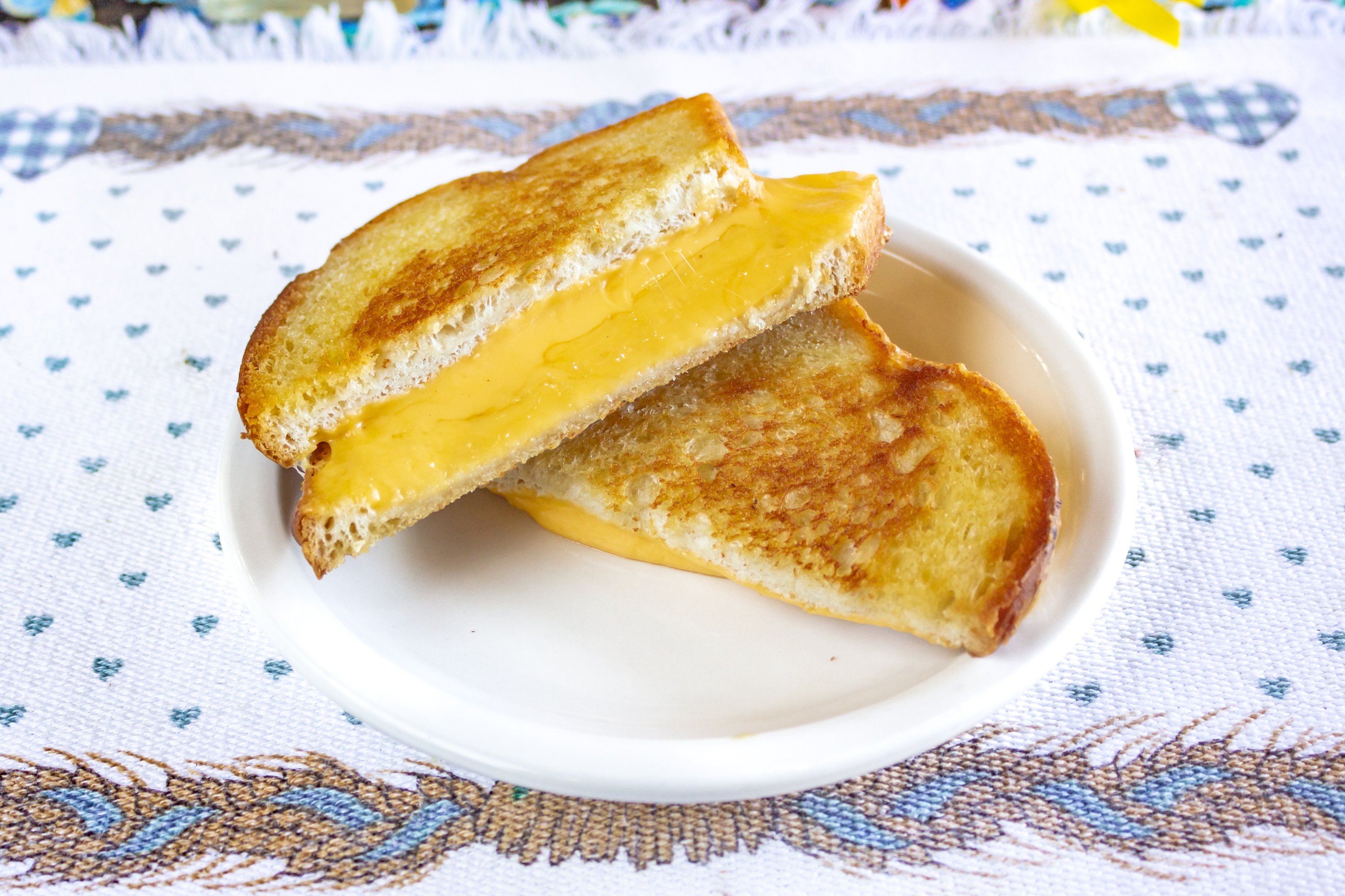 Order basic grilled cheese food online from Cheesy Chick store, Williamsville on bringmethat.com