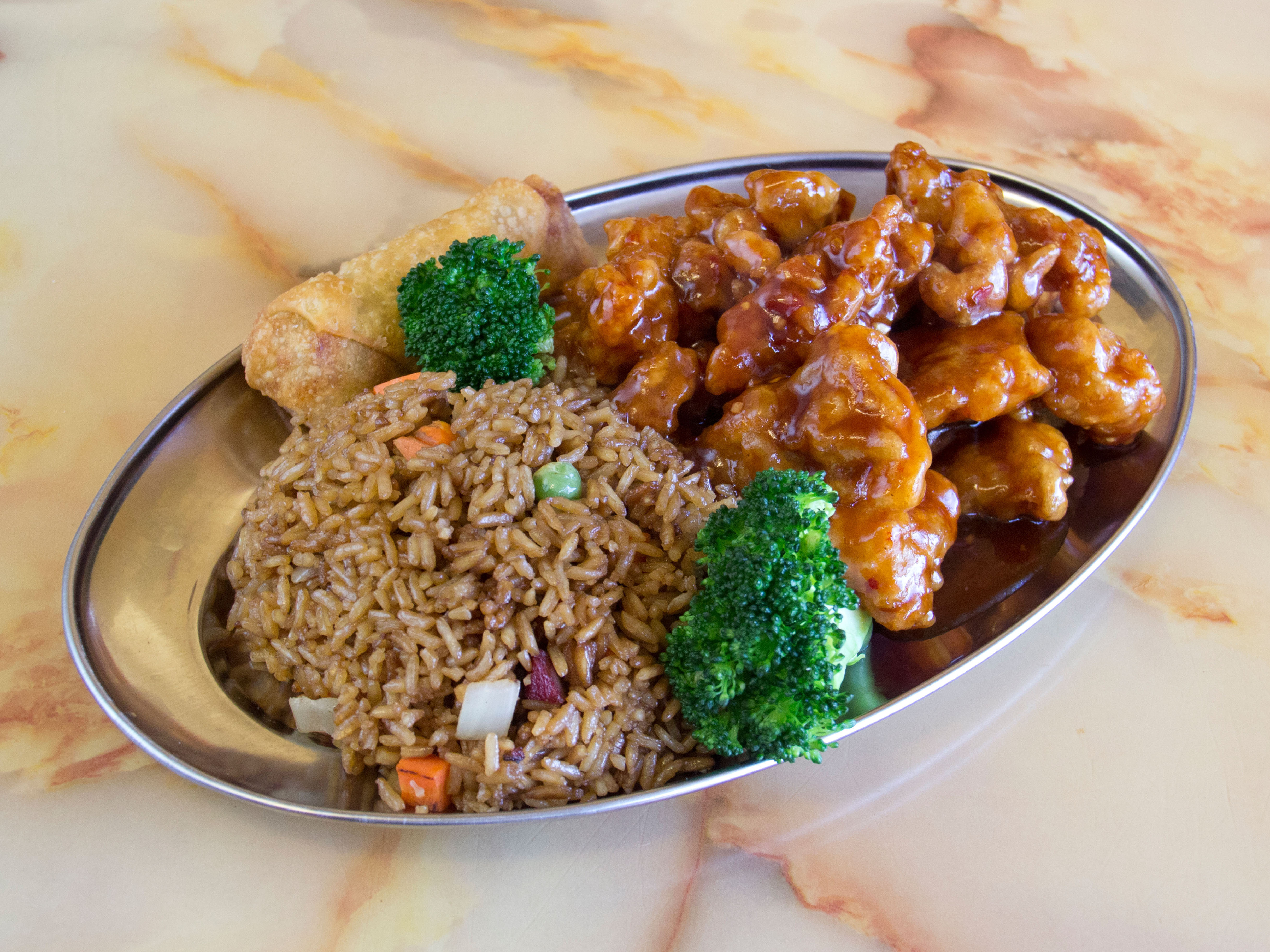 Order D21. General Tso's Chicken Combination Plate food online from China King store, Nashville on bringmethat.com