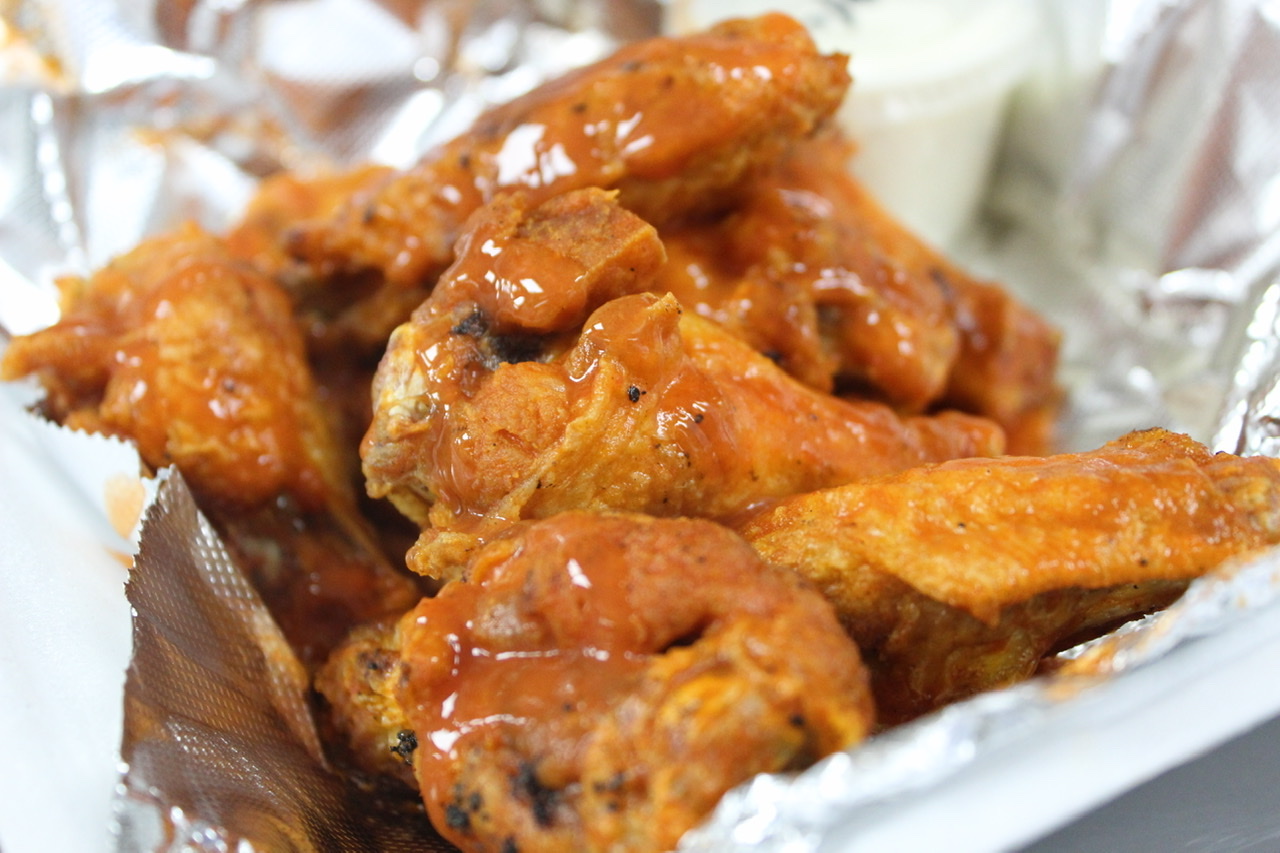 Order Original Chicken Wings food online from Buffalo Pizza & Wings store, Macomb on bringmethat.com