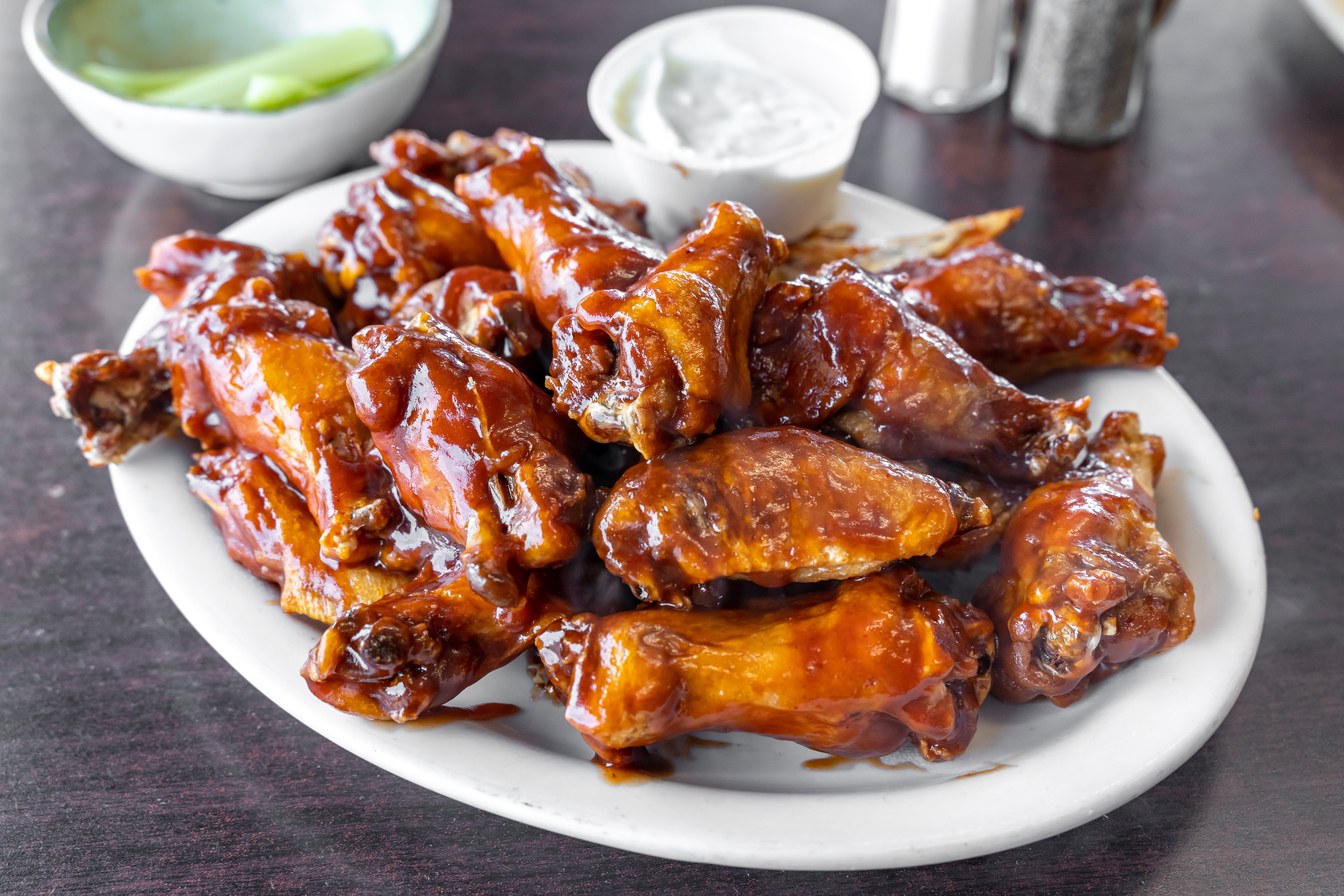 Order Wings - 10 Pieces food online from Steak Out store, Sewell on bringmethat.com