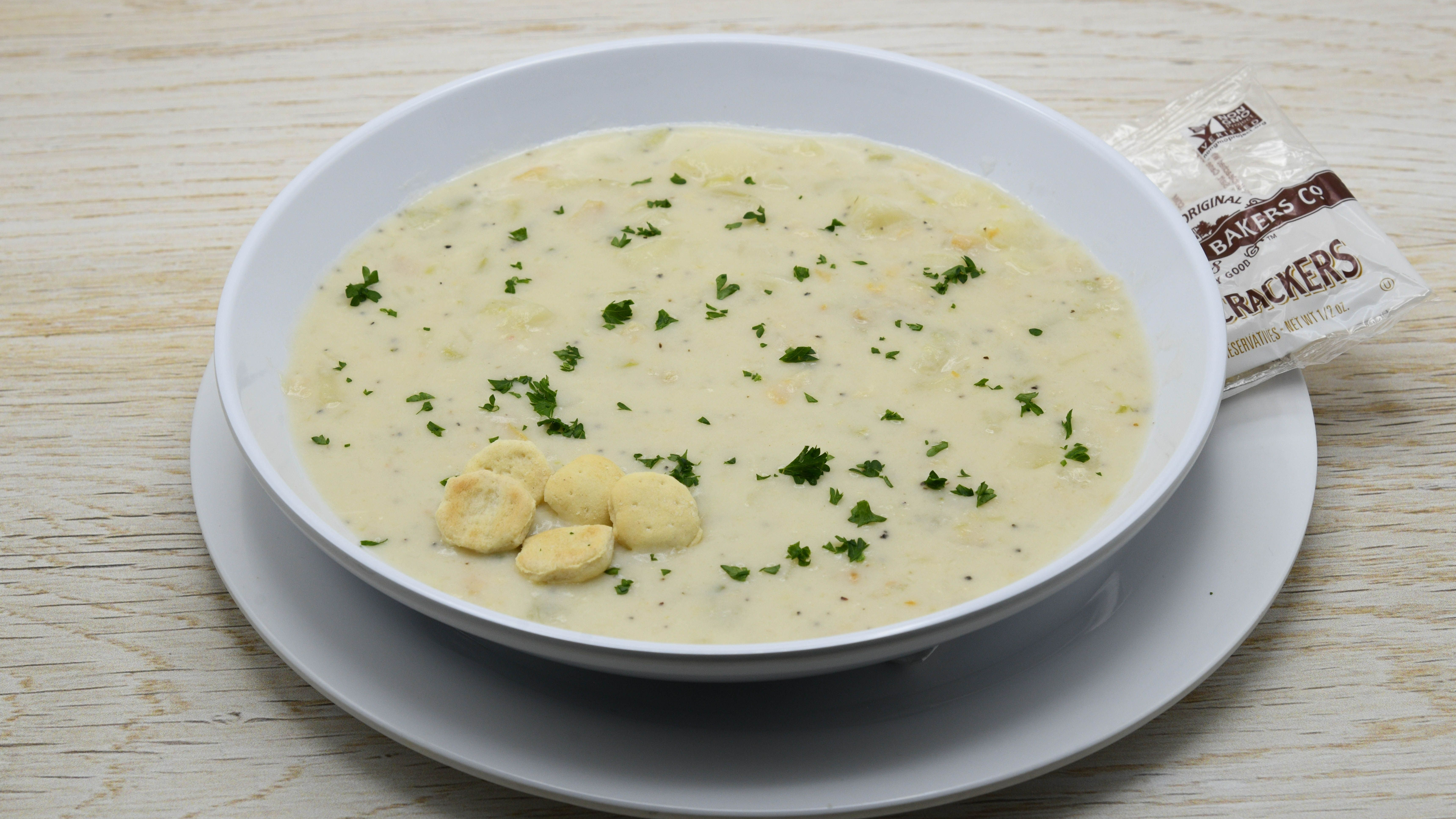 Order Bowl New England Clam Chowder food online from Bubba Gump Shrimp Co Rstrnt store, Santa Monica on bringmethat.com