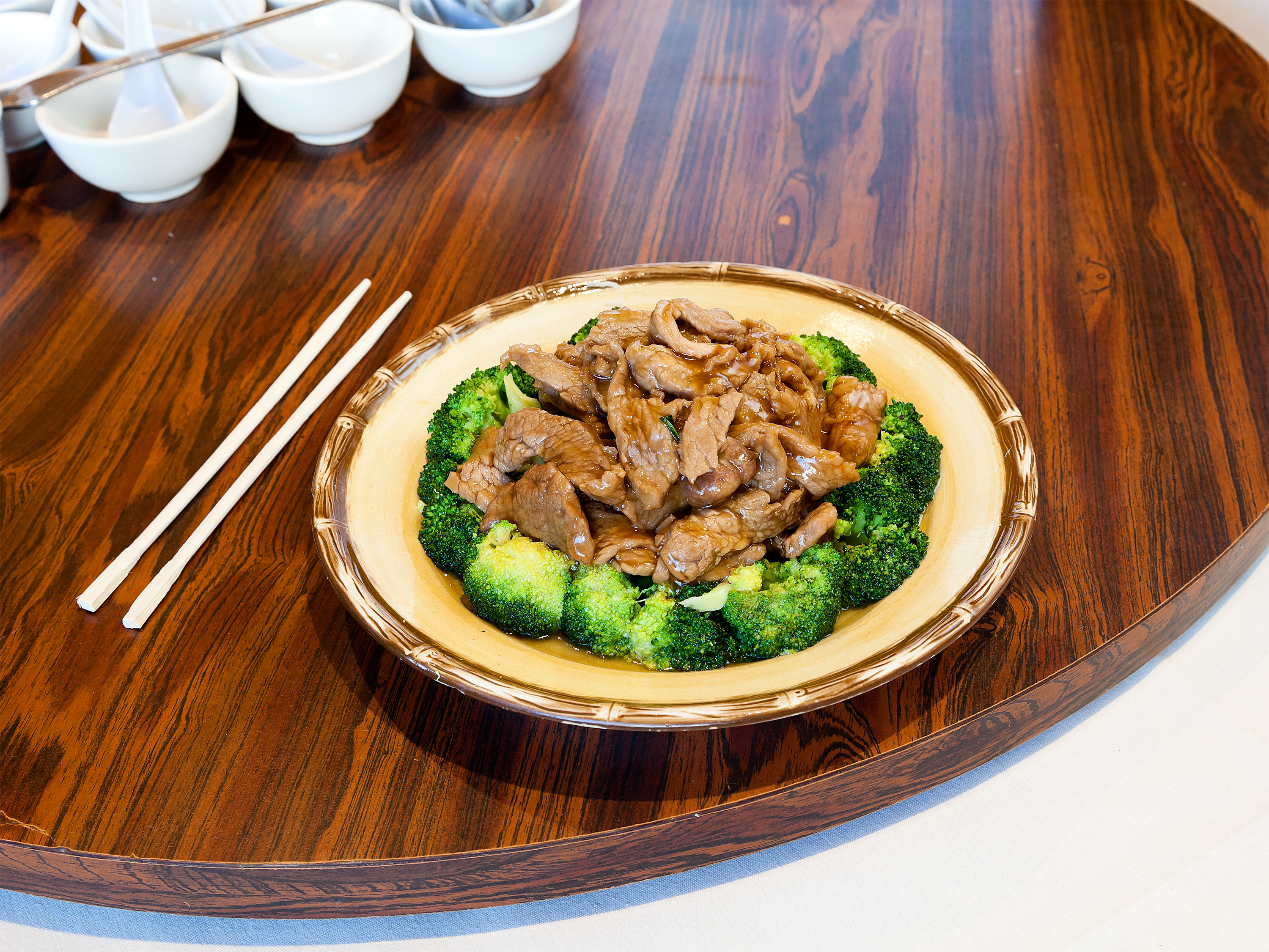 Order Beef with Broccoli 西兰牛 food online from New Emmy's Restaurant store, San Francisco on bringmethat.com