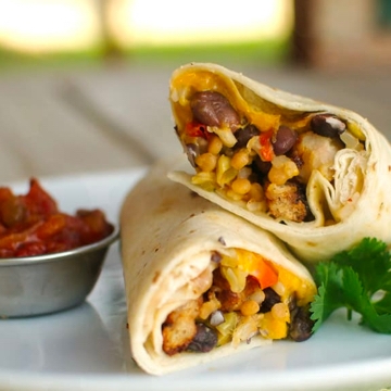 Order Southwest Chicken Wrap food online from Picasso Deli store, Novi on bringmethat.com