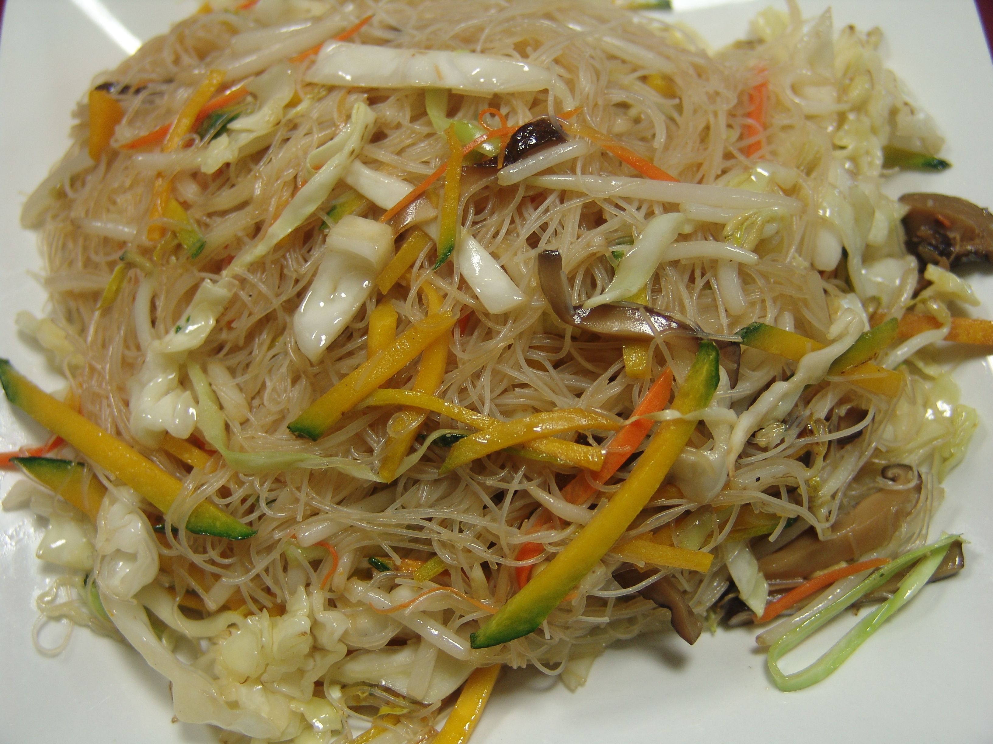 Order Fried Rice Noodle with Pumpkin 金瓜炒米粉 food online from Vege Paradise store, San Gabriel on bringmethat.com