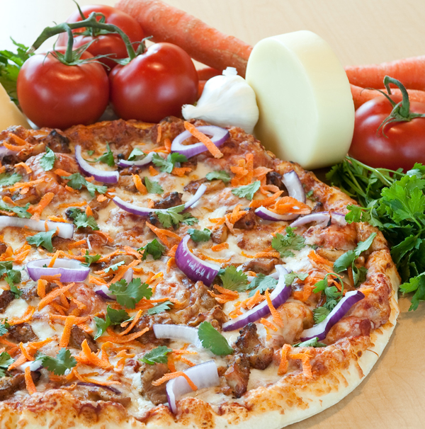 Order Gluten Free Crust Barbecue Chicken Pizza food online from Straw Hat Pizza store, Visalia on bringmethat.com