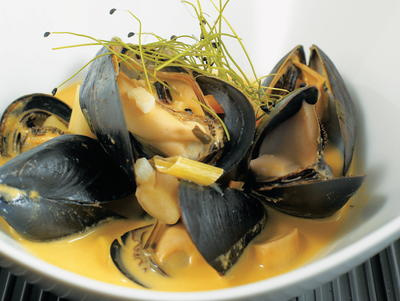 Order Mussels Marinara food online from Giovanni's store, Blauvelt on bringmethat.com