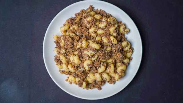 Order Ground Beef Cheese Pasta food online from Fork to Fit Kitchen store, Mcallen on bringmethat.com
