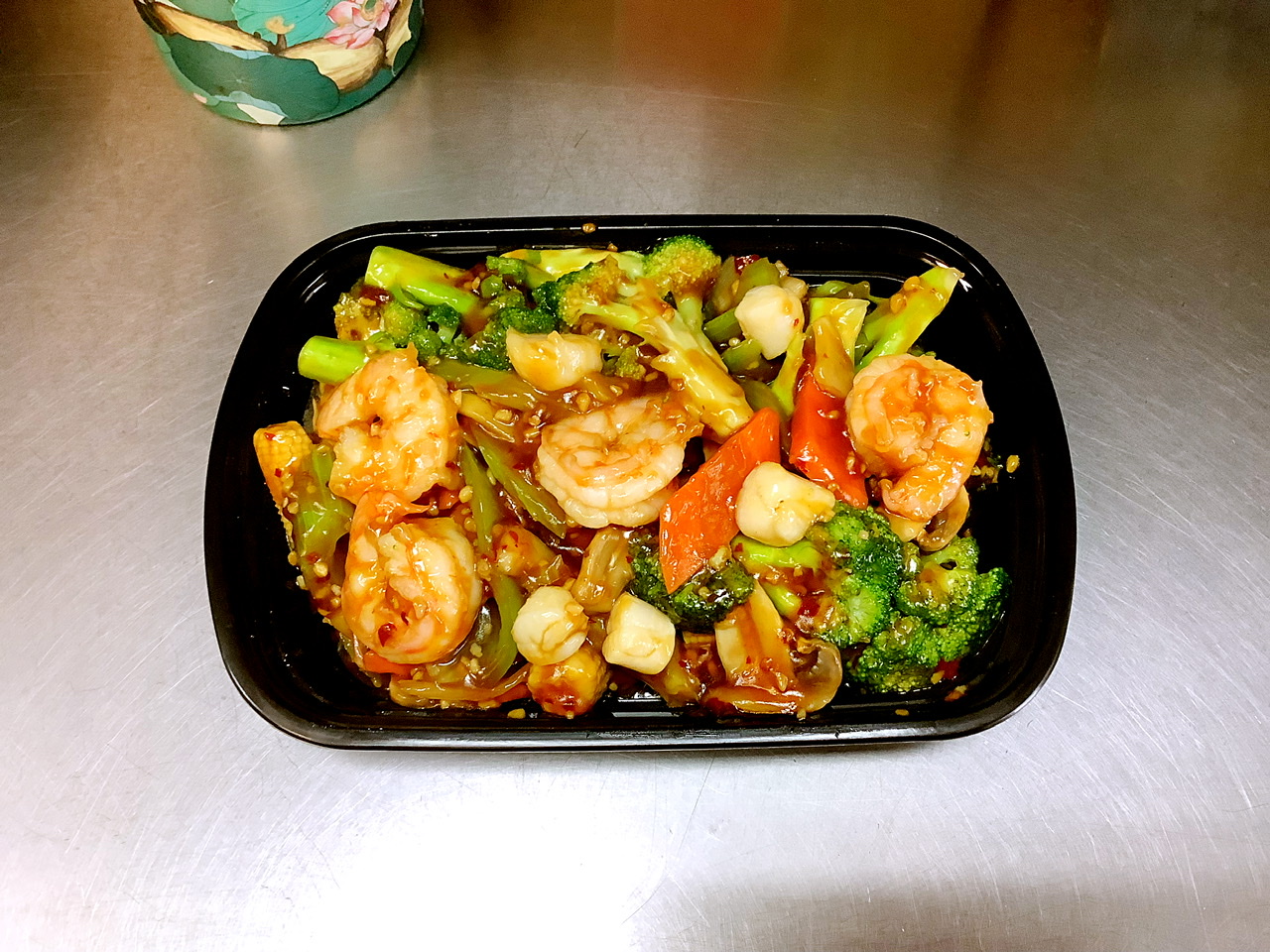 Order S25. Shrimp and Scallop with Garlic Sauce鱼香干贝虾 food online from ChinaDragon store, Anoka on bringmethat.com