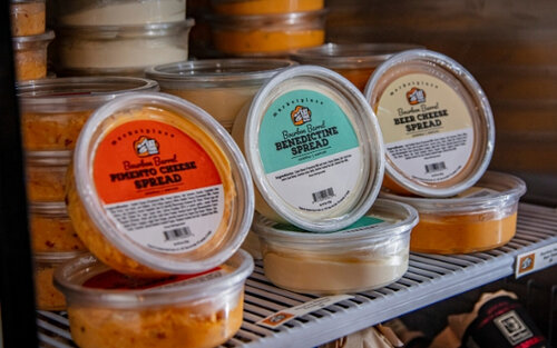 Order Bourbon Smoked Beer Cheese Spread food online from Eat Your Bourbon Marketplace store, Louisville on bringmethat.com