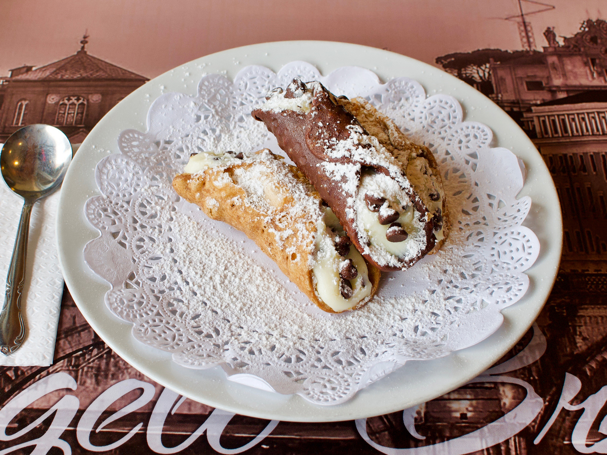 Order Cannoli food online from Pomodoro Pizza, Pasta & More store, Sterling on bringmethat.com