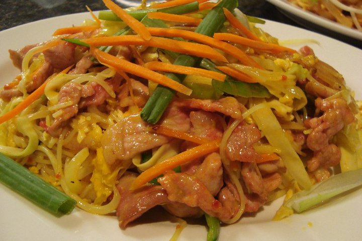 Order 26b. Singapore Noodles food online from The Lemongrass Cafe store, Tumwater on bringmethat.com