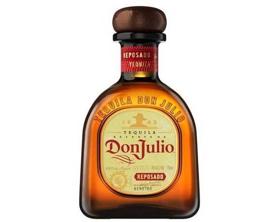 Order Don Julio Reposado, 750mL tequila (40.0% ABV) food online from Starway Liquor store, Bell Gardens on bringmethat.com