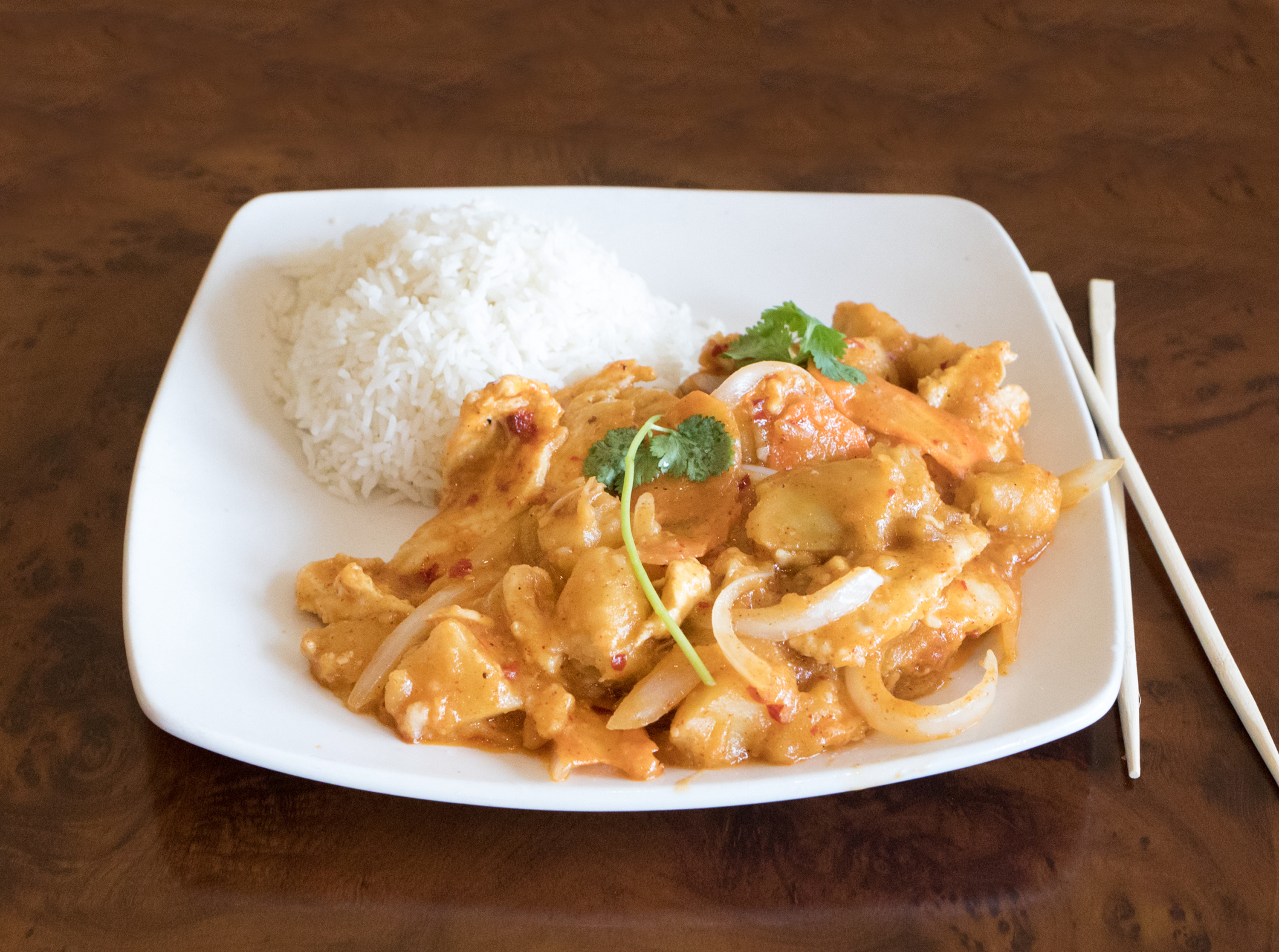 Order P5. Thai Coconut Curry food online from Noodles Asian Bistro store, Germantown on bringmethat.com
