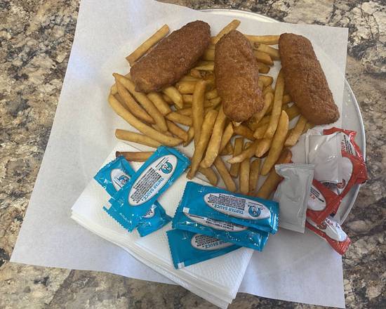 Order Fish and Chips food online from Baja Giant Pizza store, San Diego on bringmethat.com