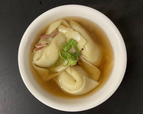 Order Wonton Soup food online from Le Dish Asian Fusion store, Hamilton on bringmethat.com