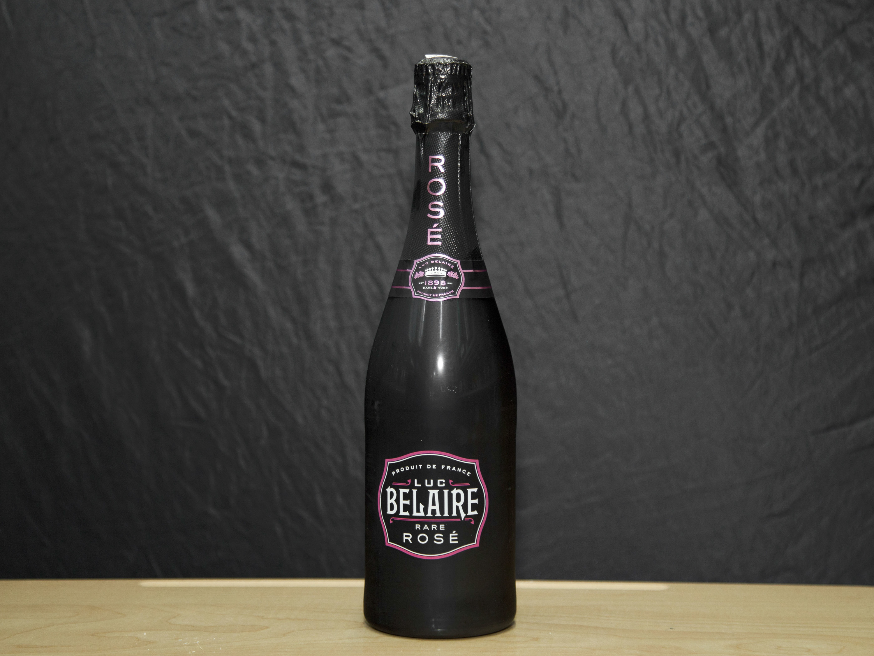 Order Luc Belaire Rare Rose, 750 ml. Champagne (12.5% ABV) food online from Platinum Star Food & Liquor store, Chicago on bringmethat.com
