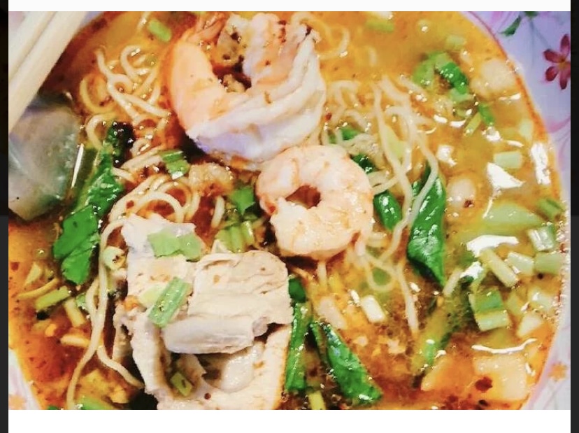 Order Tom Yum Shrimp Noodle Soup food online from Prik Thai Kitchen store, Astoria on bringmethat.com