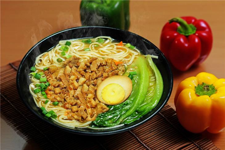 Order N17. Egg Noodle with Stewed Pork Taiwan Style 台式卤肉面 food online from Millions Of Milk Tea store, Columbus on bringmethat.com