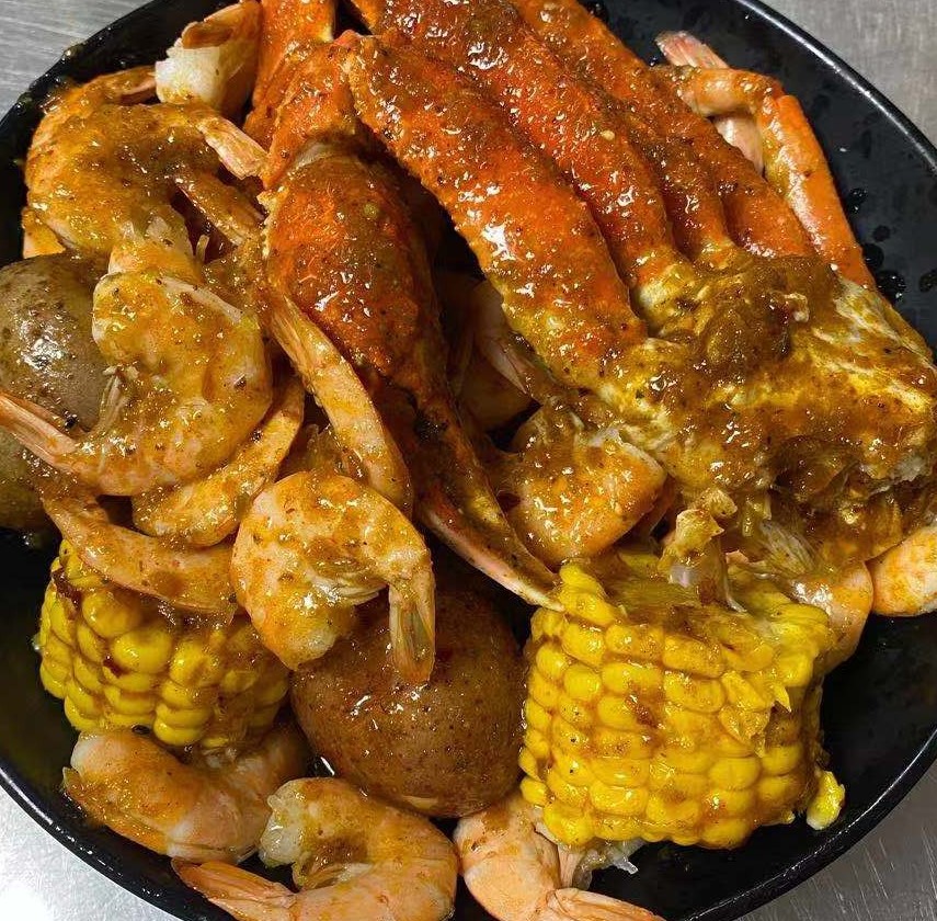 Order Sc3. Seafood Combo food online from Captain King Seafood City store, Memphis on bringmethat.com