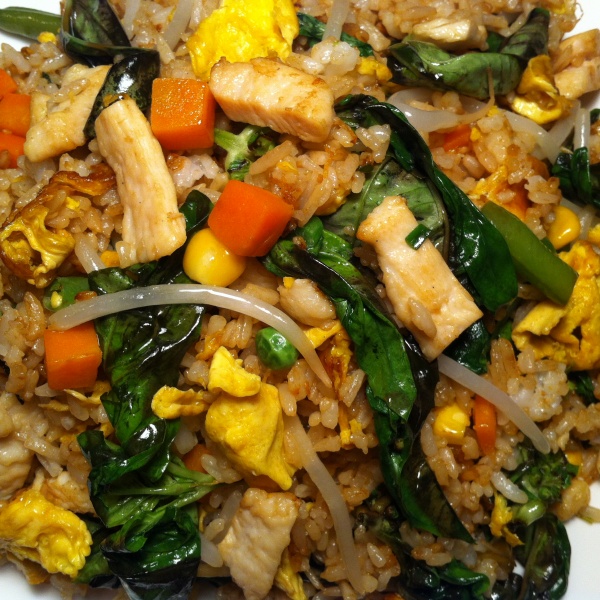 Order F10. Thai Basil Fried Rice food online from Great Wok store, Charlotte on bringmethat.com