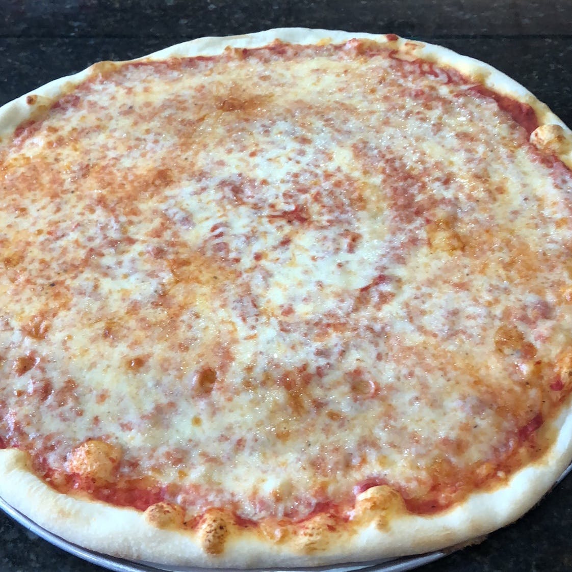 Order Traditional Neapolitan Cheese Pizza - 14” (6 cut) food online from Michelangelo's Pizza store, East Brunswick on bringmethat.com