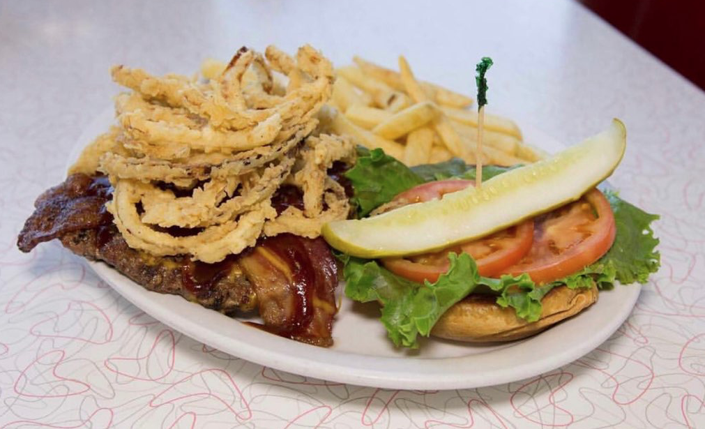 Order Dce Burger food online from Chase Diner store, Chandler on bringmethat.com