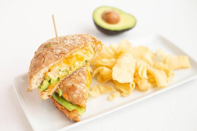 Order Spicy Avocado Crunch Sandwich food online from Coolgreens store, Southlake on bringmethat.com
