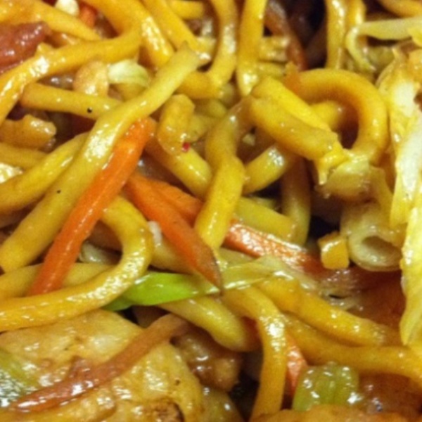 Order Combination Lo Mein food online from Sing Long store, Washington on bringmethat.com