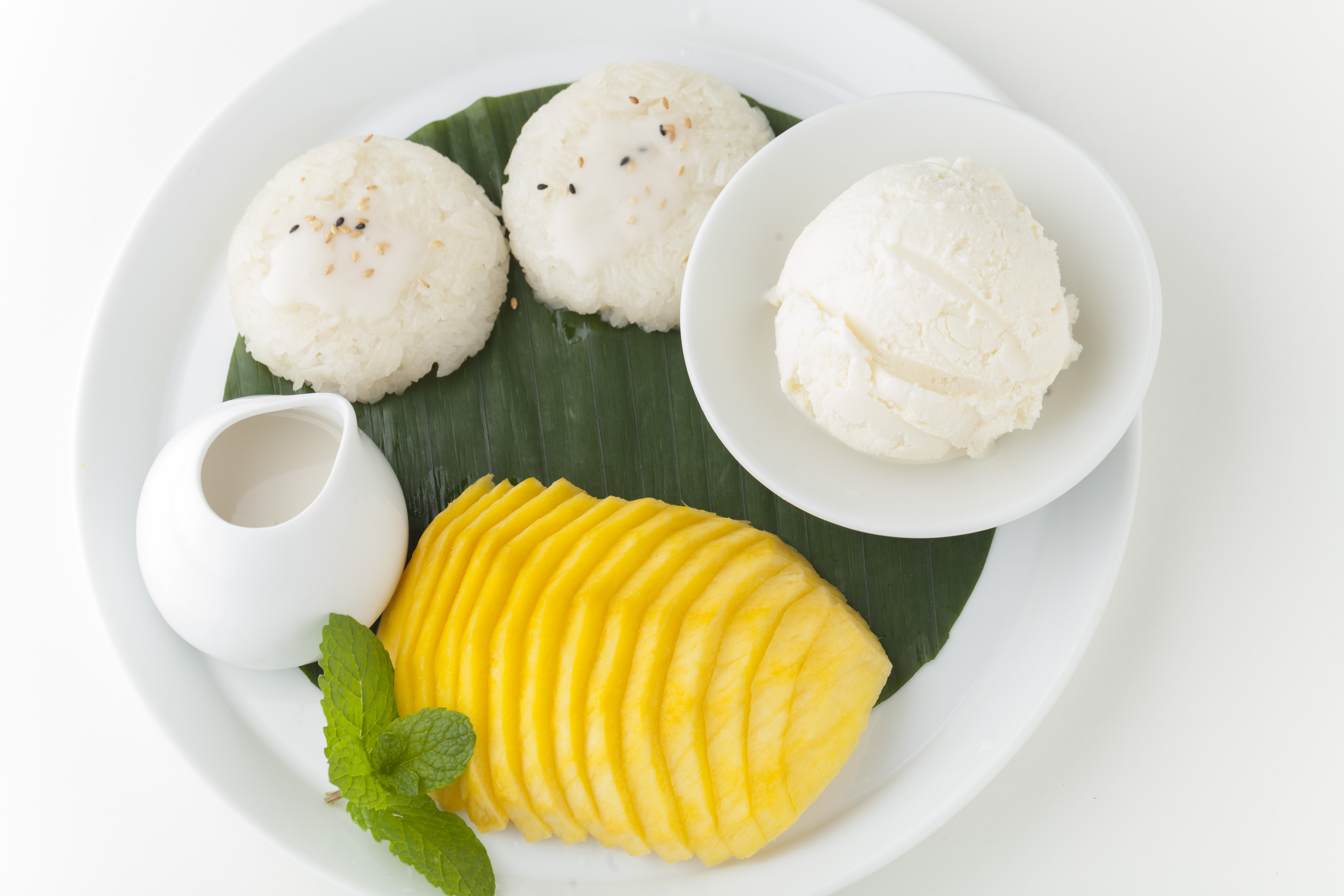 Order Fresh Mango with Sweet Sticky Rice food online from Somewhere In Bangkok store, Avon on bringmethat.com