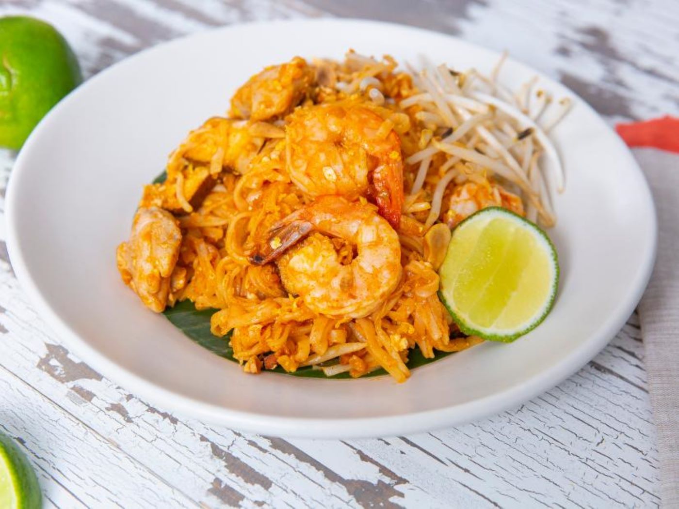 Order Pad Thai Noodle food online from Niu Japanese Fusion Lounge store, Chicago on bringmethat.com