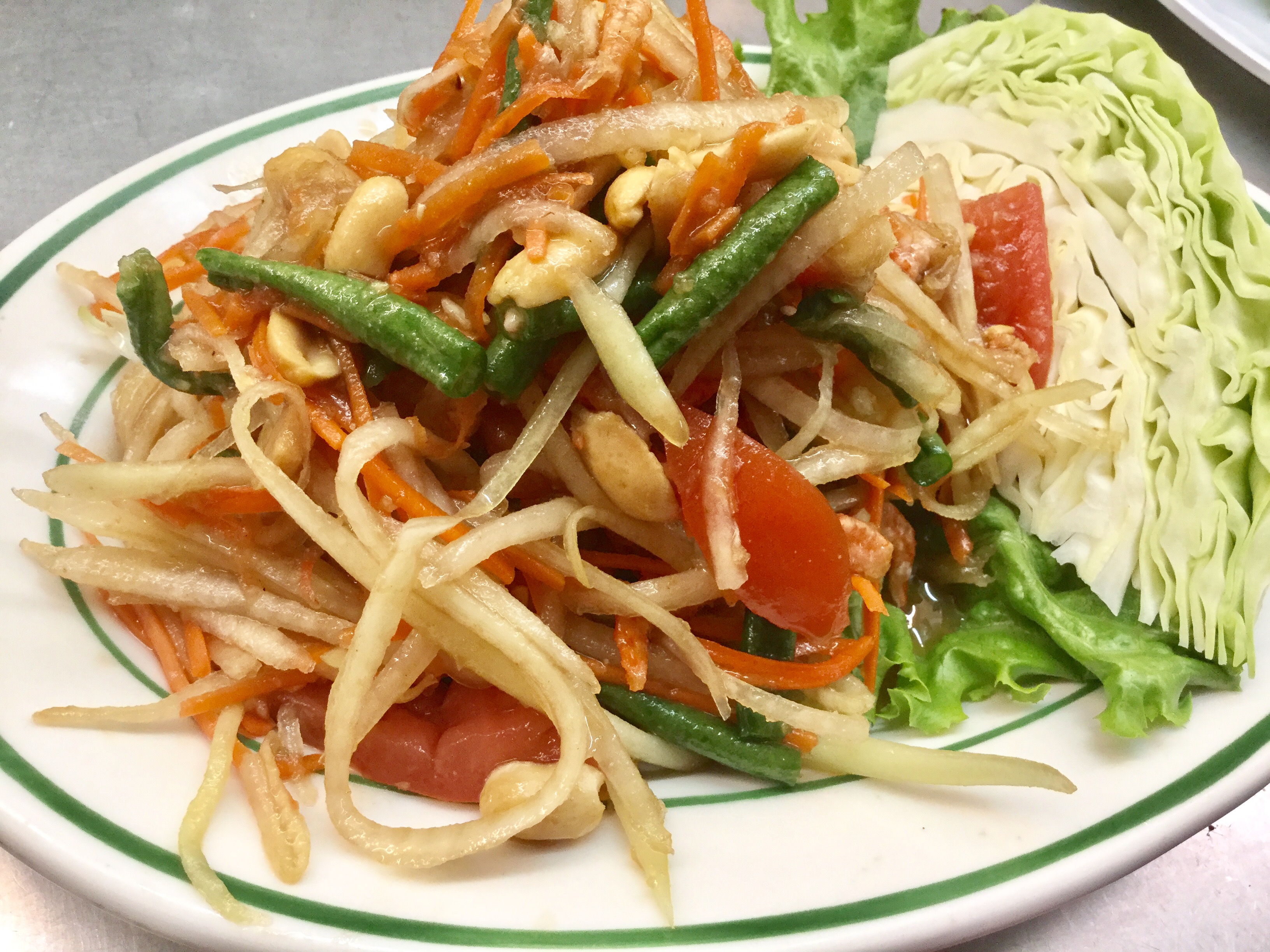 Order 23. Papaya Salad food online from Khun Dang Thai Restaurant store, North Hollywood on bringmethat.com