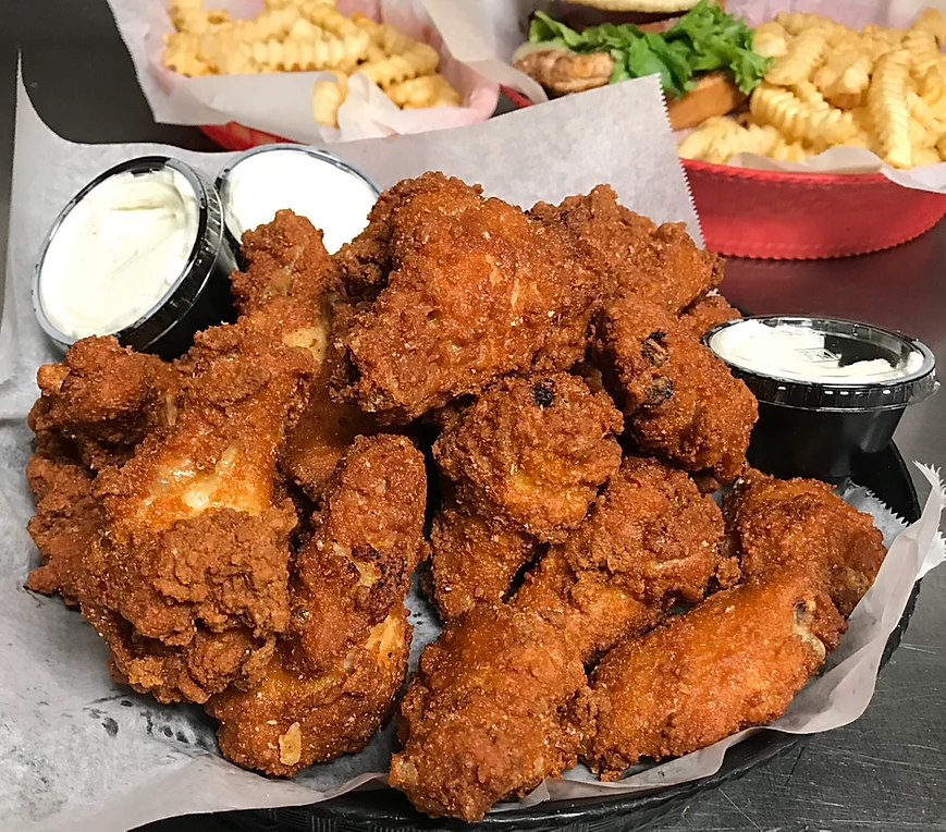 Order 5 Buffalo Wings food online from Rookies Sports Bar store, Davenport on bringmethat.com