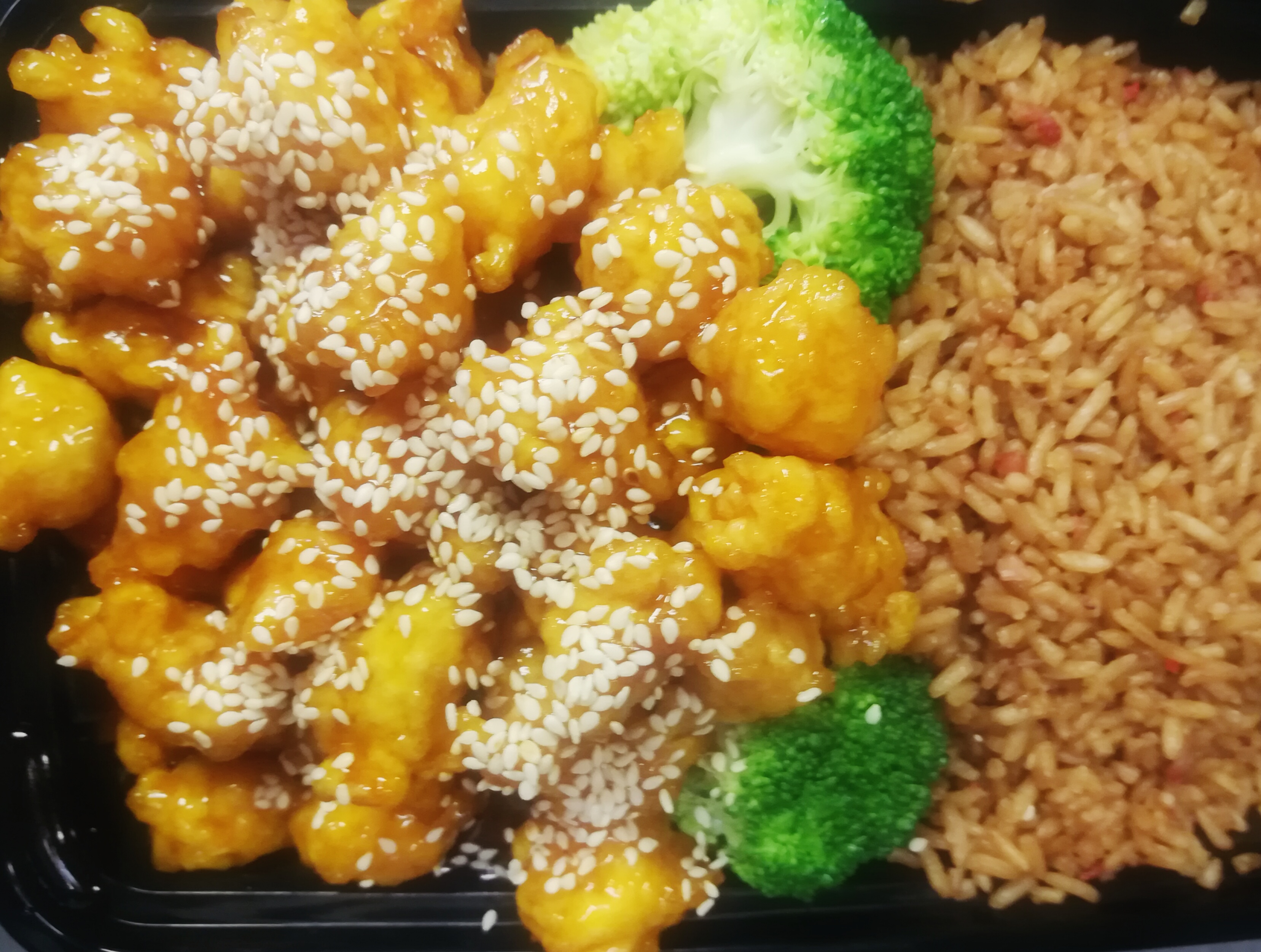 Order C5. Sesame Chicken Combo food online from Canton Wok store, Pawtucket on bringmethat.com