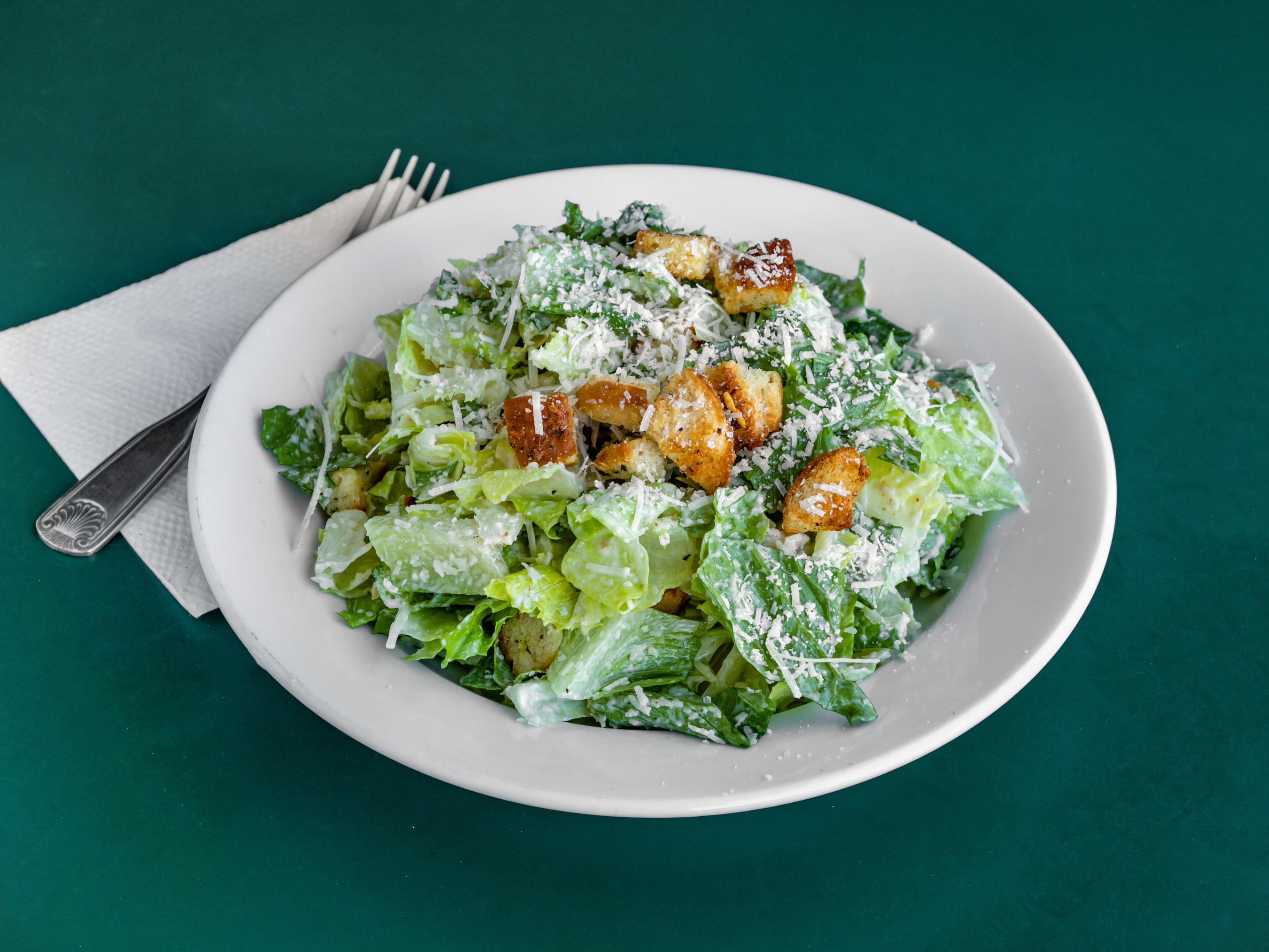 Order Caesar Salad food online from Ciccero's Pizza store, Los Angeles on bringmethat.com