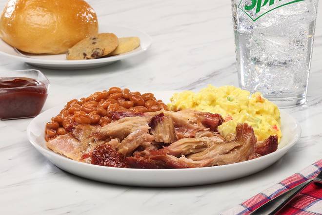 Order Smoked Pulled Pork food online from Golden Corral store, Oklahoma City on bringmethat.com
