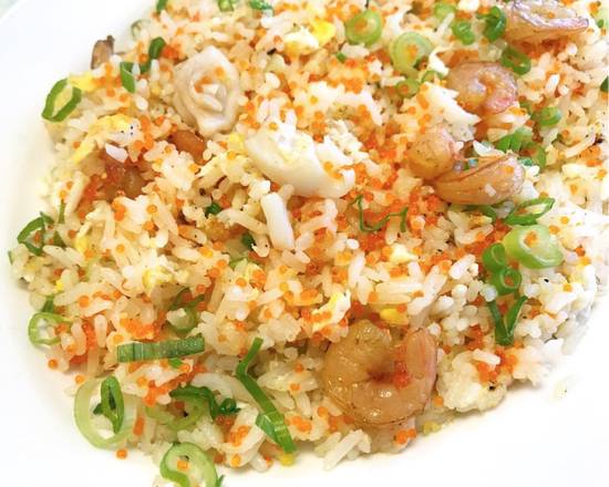 Order House Special Seafood Fried Rice food online from Pho Saigon Gessner store, Houston on bringmethat.com