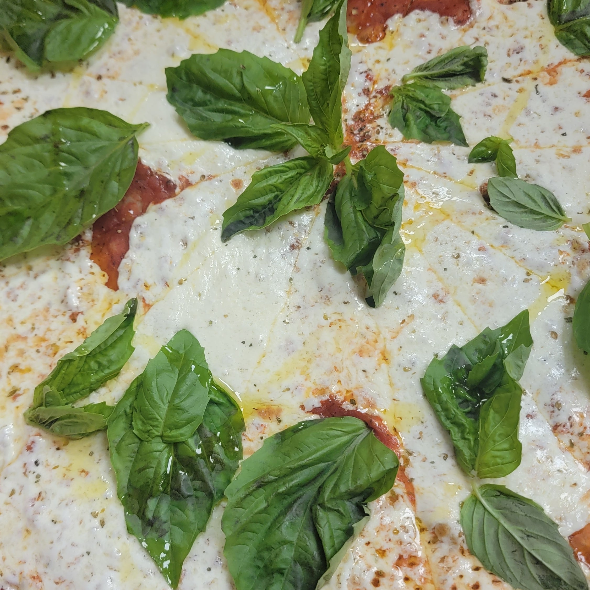 Order Margherita Pizza food online from Bucci's Deli and Pizzeria store, Everett on bringmethat.com