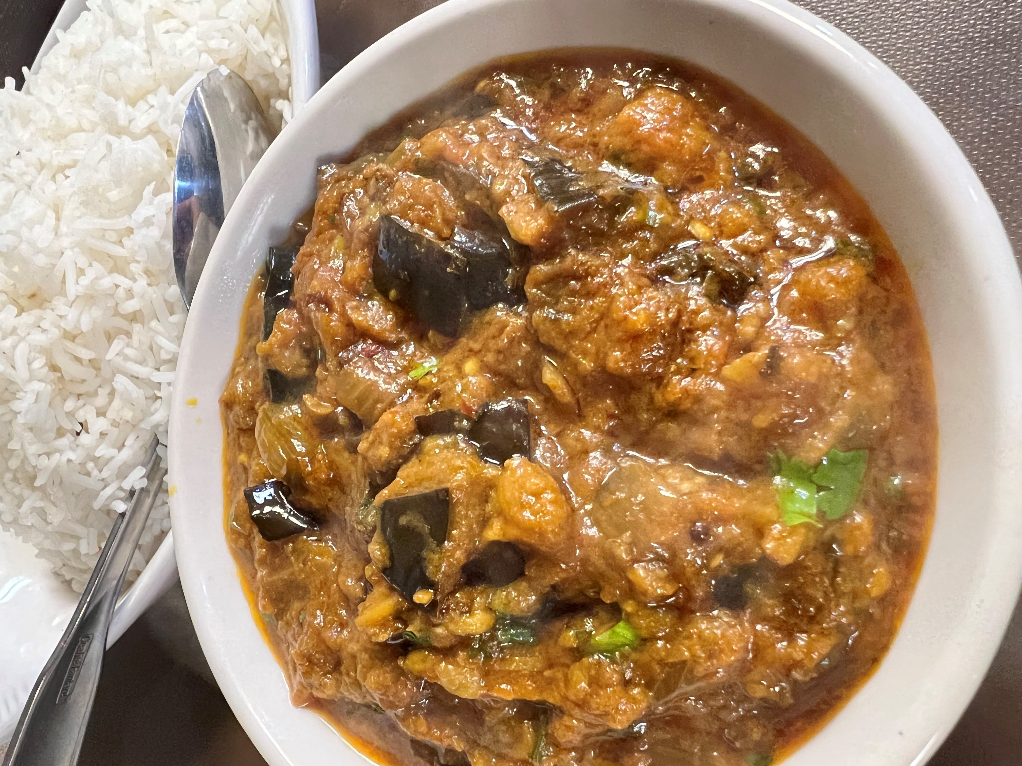 Order Eggplant Curry  food online from Best of India store, Nashville on bringmethat.com