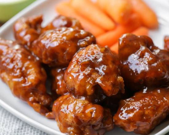 Order 10pc Wing Only food online from Amazing Wings store, Stone Mountain on bringmethat.com