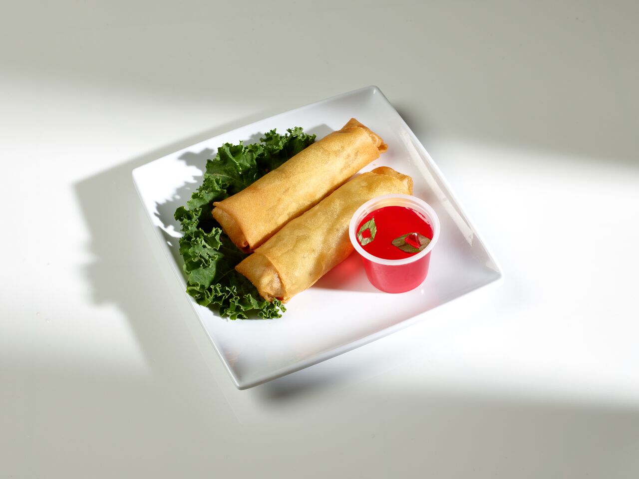 Order Vegetable Egg Roll food online from United Chinese Restaurant store, Broomfield on bringmethat.com