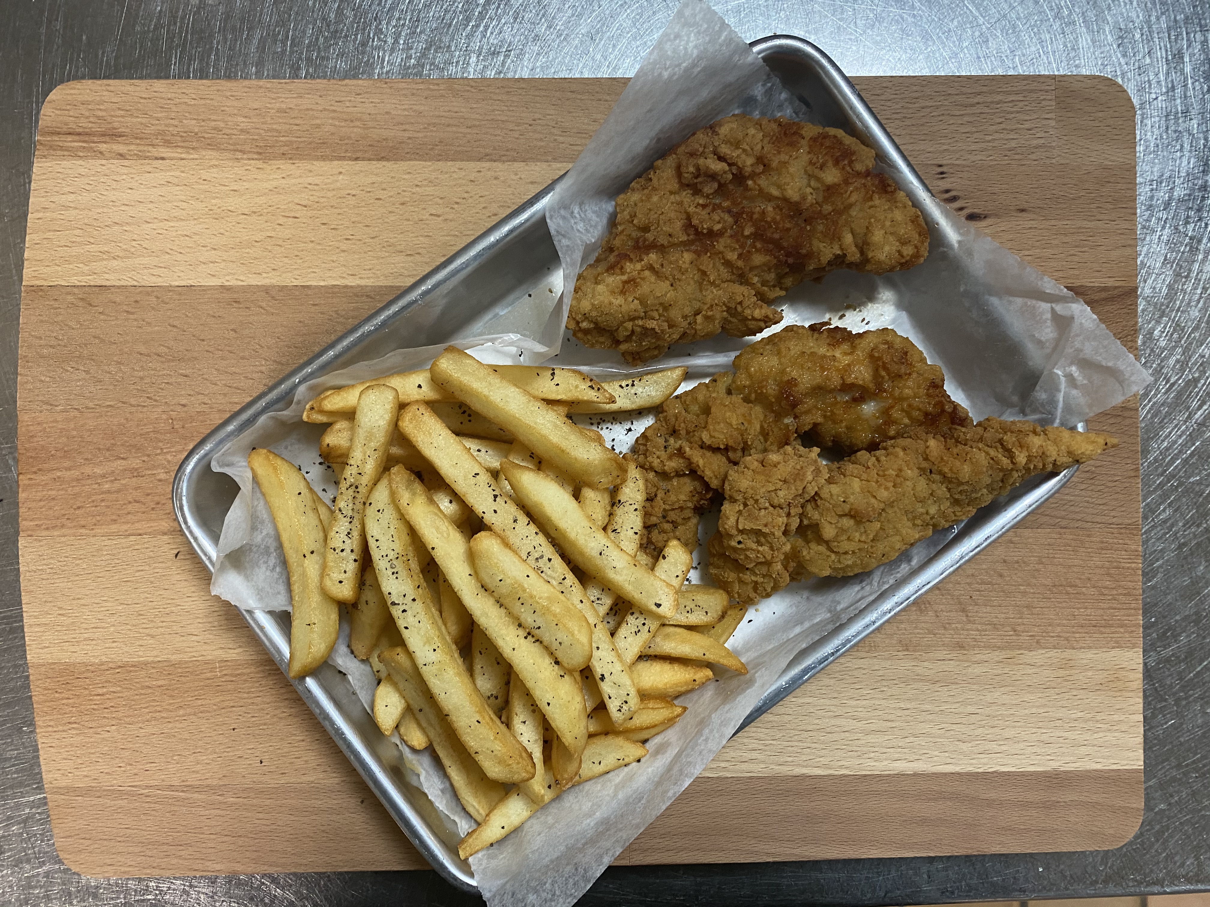 Order Little Amigos Chicken Tenders and Fries  food online from La Catrina Cocina Mexicana store, Ormond Beach on bringmethat.com