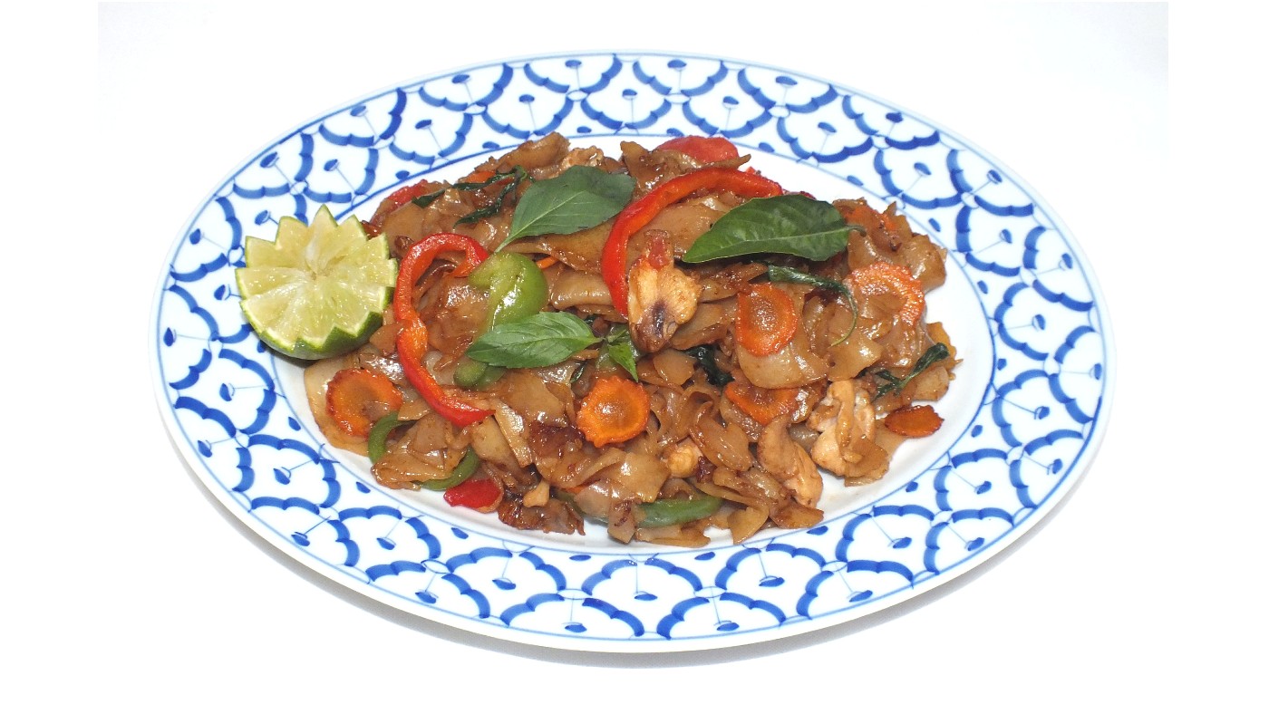 Order N3. Pad Kee Mao food online from Ruang Thai Restaurant store, Plano on bringmethat.com