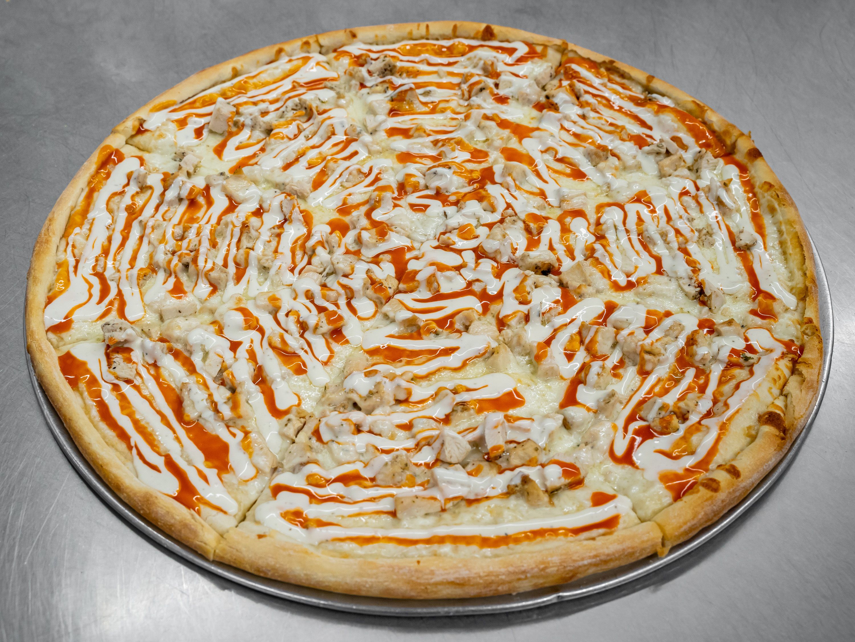Order Buffalo Chicken White Pizza  food online from Uncle Tomy's Pizza & Wings store, Philadelphia on bringmethat.com