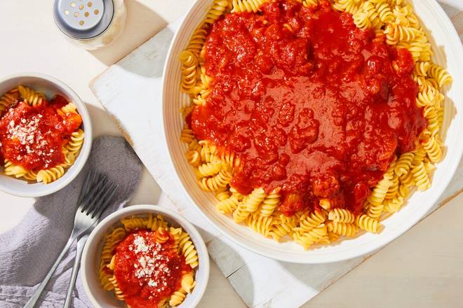 Order CATERING KIDS FUSILLI PASTA WITH TOMATO SAUCE food online from California Pizza Kitchen store, Canoga Park on bringmethat.com