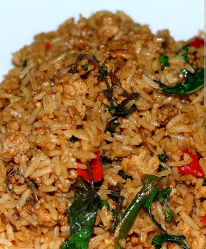 Order Basil Fried Rice food online from Diva Thai Express store, Chicago on bringmethat.com