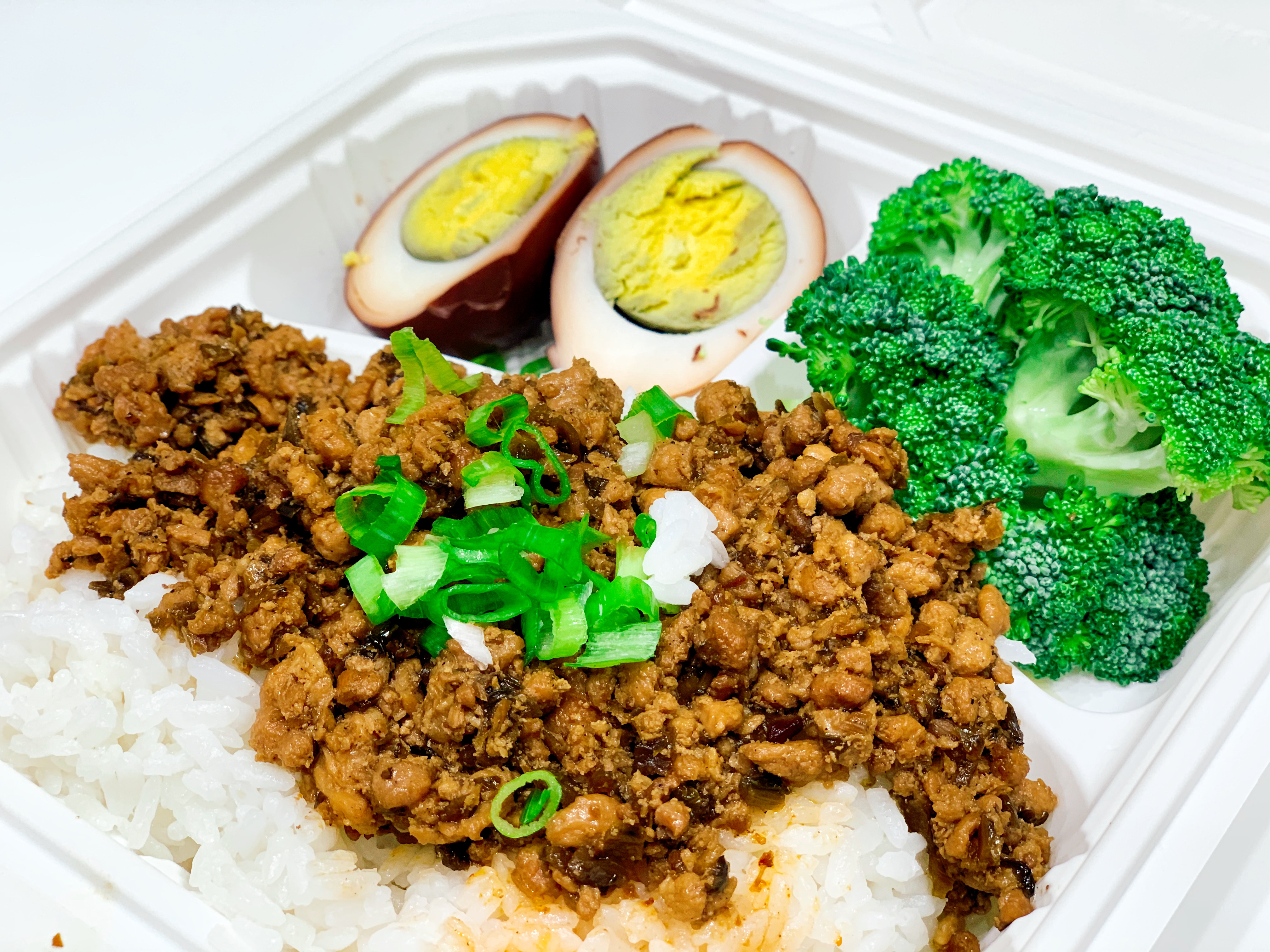 Order Chicken over Rice(肉躁饭） food online from Noo Bowl store, San Francisco on bringmethat.com