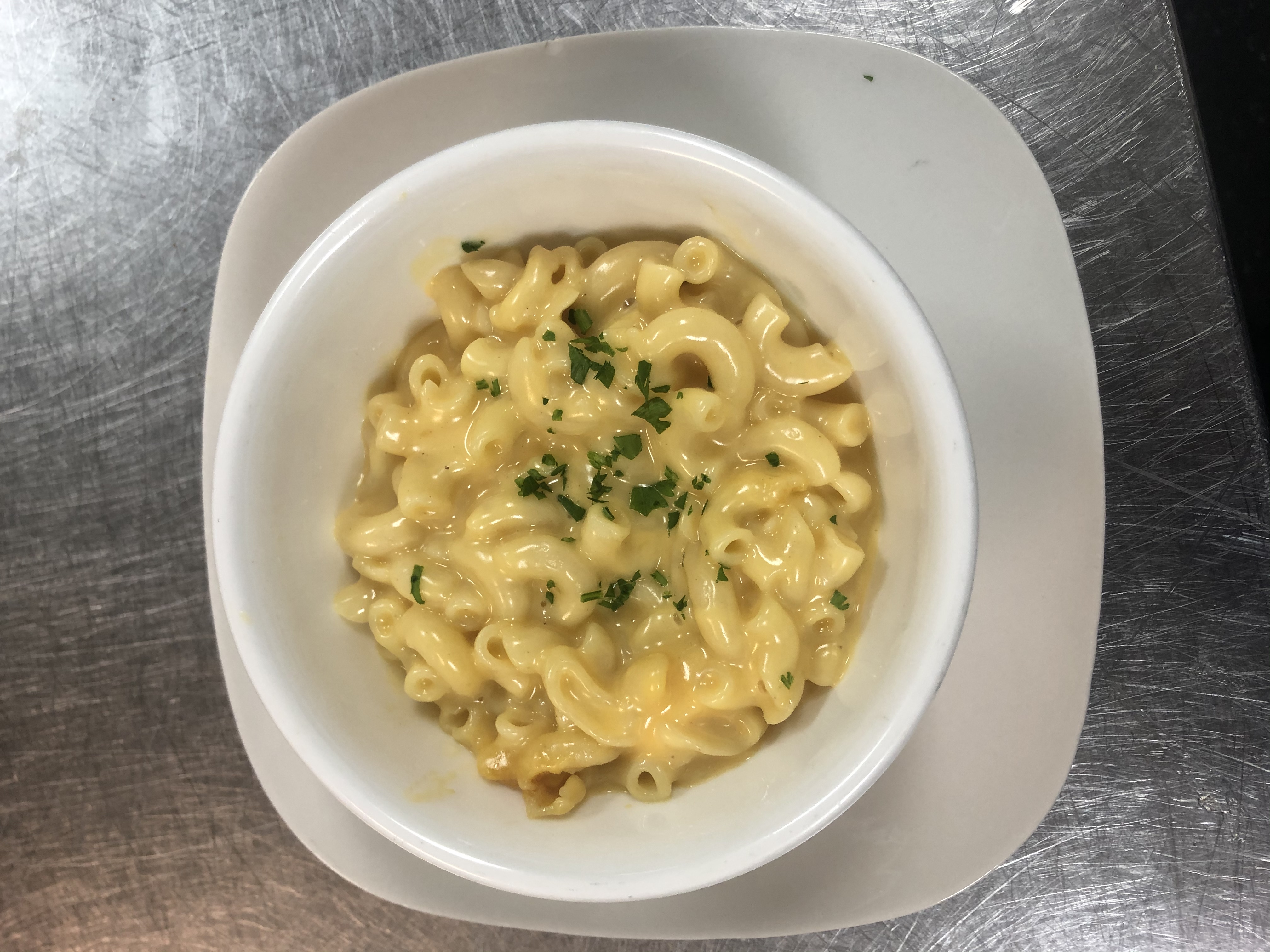 Order Creamy Mac and Cheese Lunch food online from Our Recipes Cafe & Catering store, Arbutus on bringmethat.com